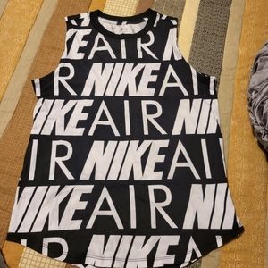 NIKE girls shirt